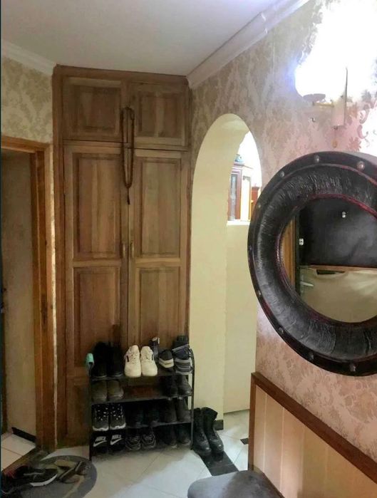 Продаётся 3-комнатная квартира метро Максима горького