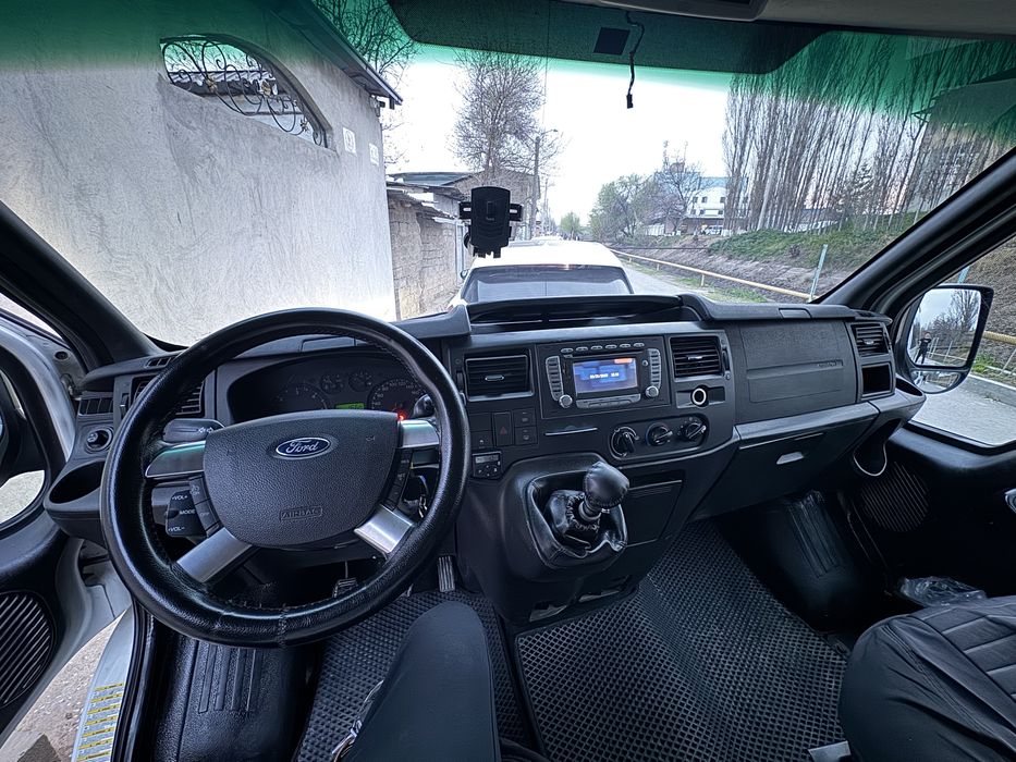 Ford transit 2012