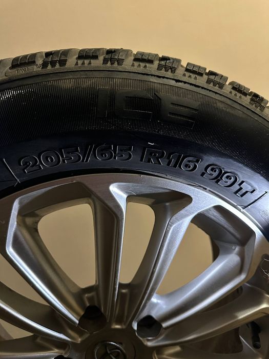 Продам  колёса  на Toyota  Camry