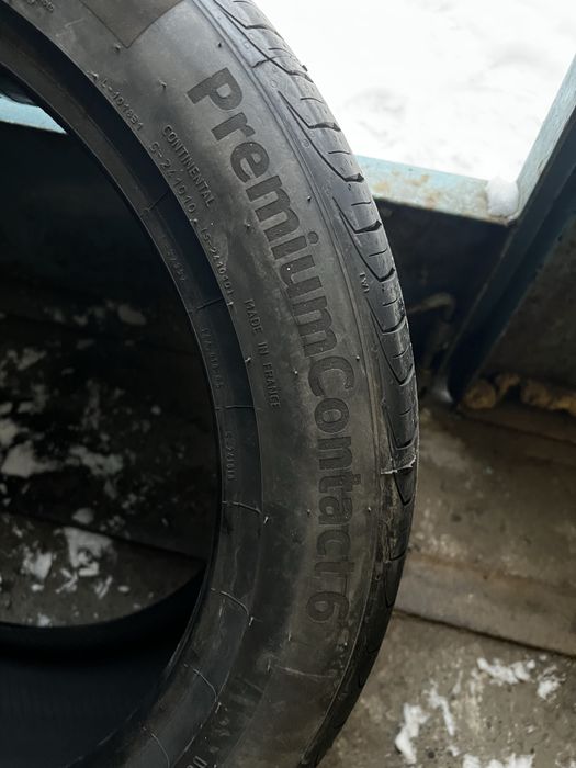 235/45 R18 Continental