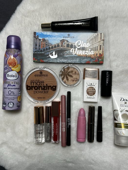 Лот декоративна козметика – Essence, Profusion, Balea и др.