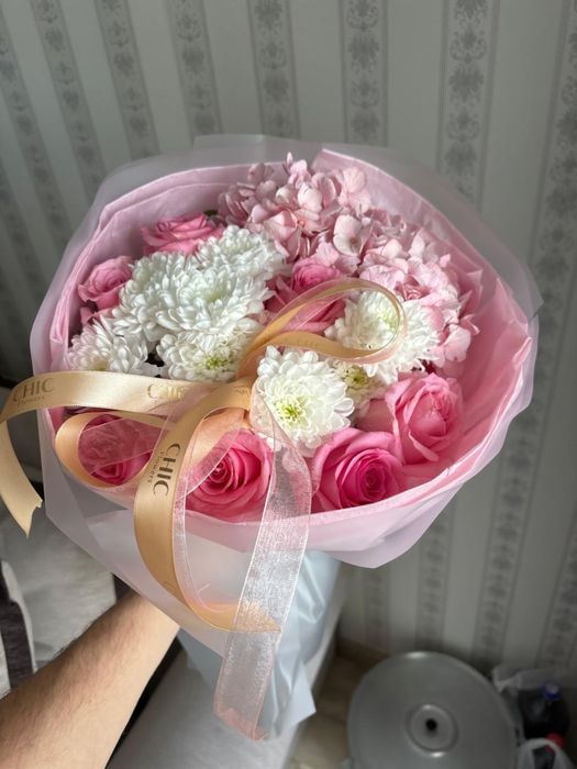 Букет цветов живые за 6 К