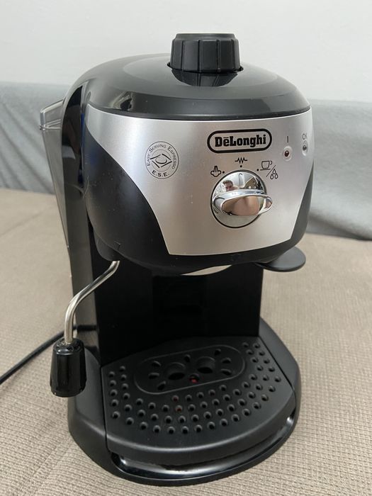 Vând Espressor Cafea DeLonghi