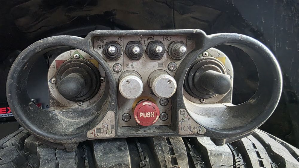 Telecomanda radiocomanda macara rivard fara baterie