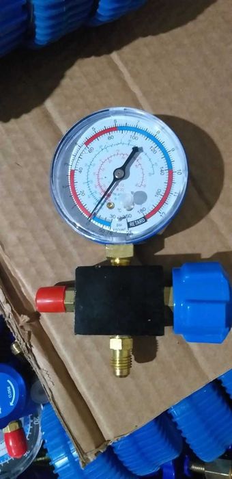 Новый манометр с краником
