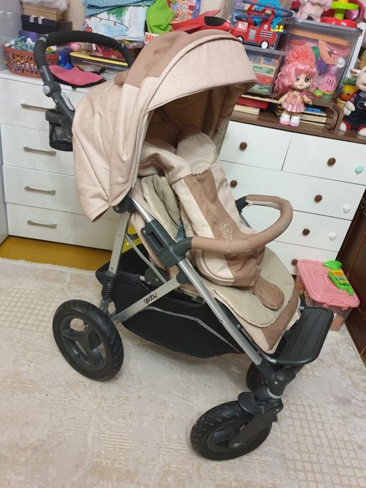 Продам коляску Geoby C780