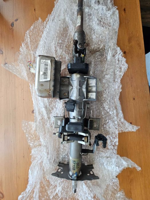 Кормилна колона Toyota Corolla Verso ar10