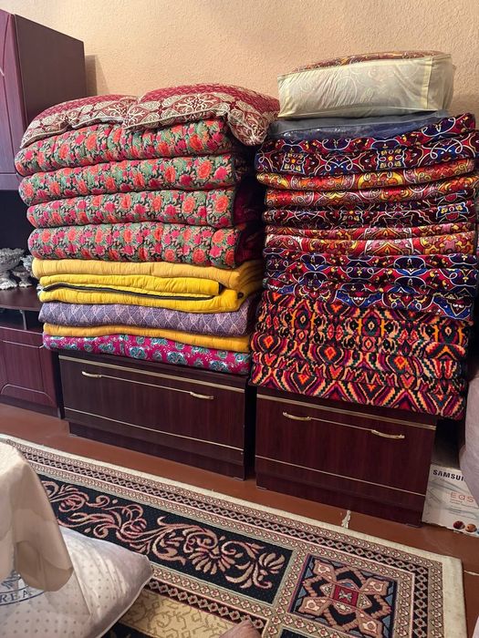 Шкаф ва Ку́рпалар Shkaf va Ko'rpalar