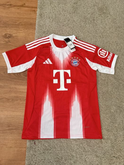 Tricou Luis Diaz