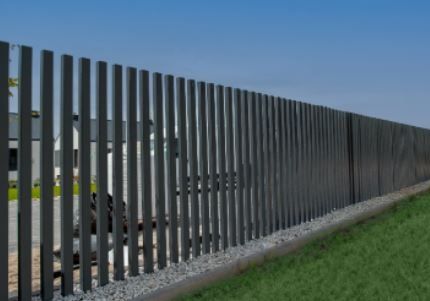 1 garduri tip jaluzea șipcă metalică si porti din fer forjat