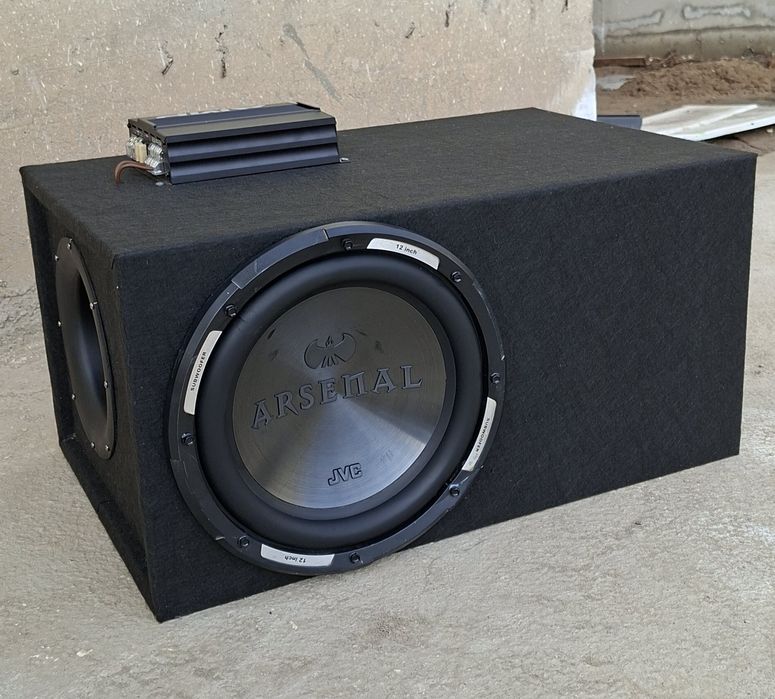 Сабвуфер буфер Арсенал 12 дюйм с усилком долбит отлично продам