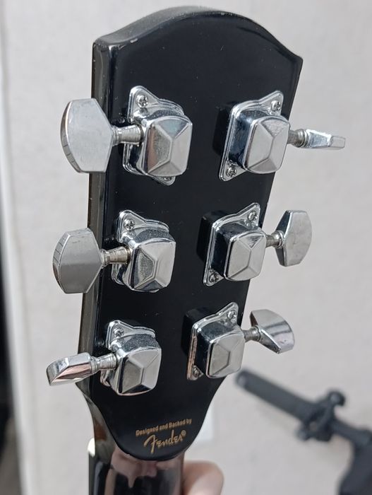 Гитара fender squier sa-105