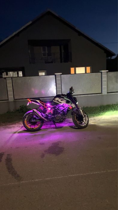 Vand KTM DUKE  125 cc!!!!
