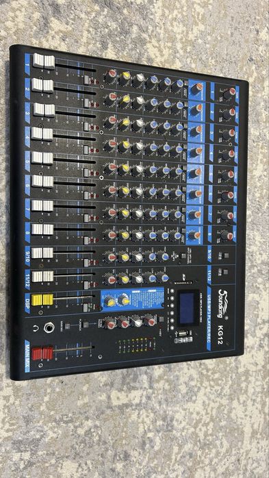 Продам микшерный пульт Soundking kg12