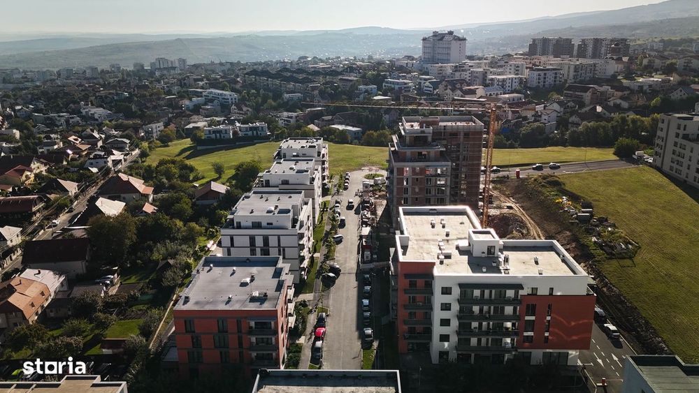 Vand apartament 3 camere cu carte funciara zona Zorilor