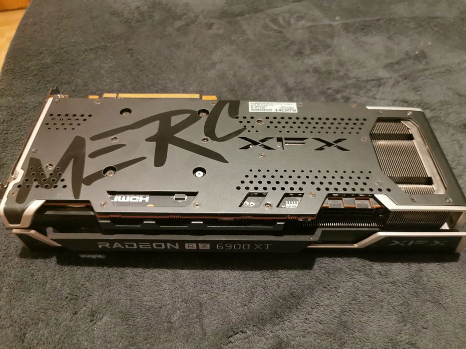 Vand placa video rx 6900 xt 16gb ram