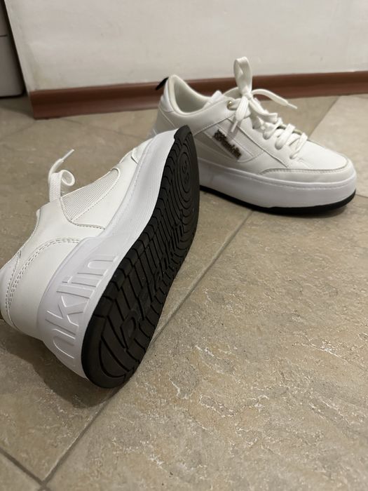 D Franklin Low court сникърси