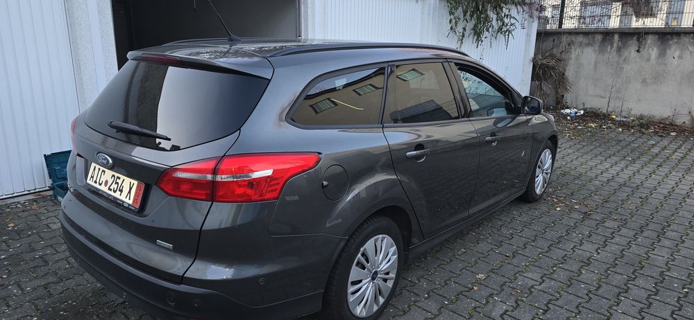 Ford focus 1.0 benzină euro 6.Inmatriculat RoPretul este fix