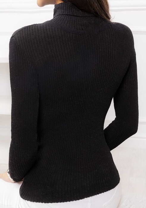 Дамска черна блуза с поло яка