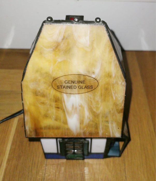Антикварна лампа Тифани изработена от стъкло ,метал оформена като къща