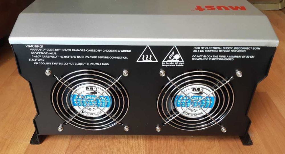 Lichidare stoc: Invertor sinus pur de joasa frecventa (traf de putere incorporat), putere reala 10KW/48V