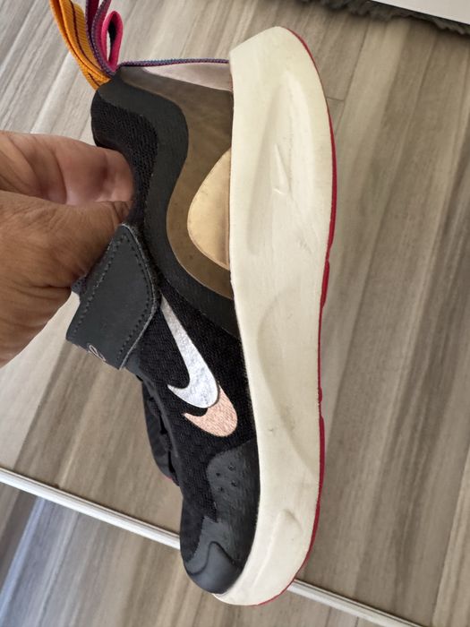 Маратонки Nike 28.5 и 30