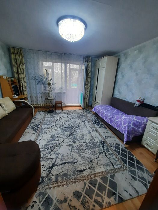 Продам 1 комнатную н/п 1000 мелочей