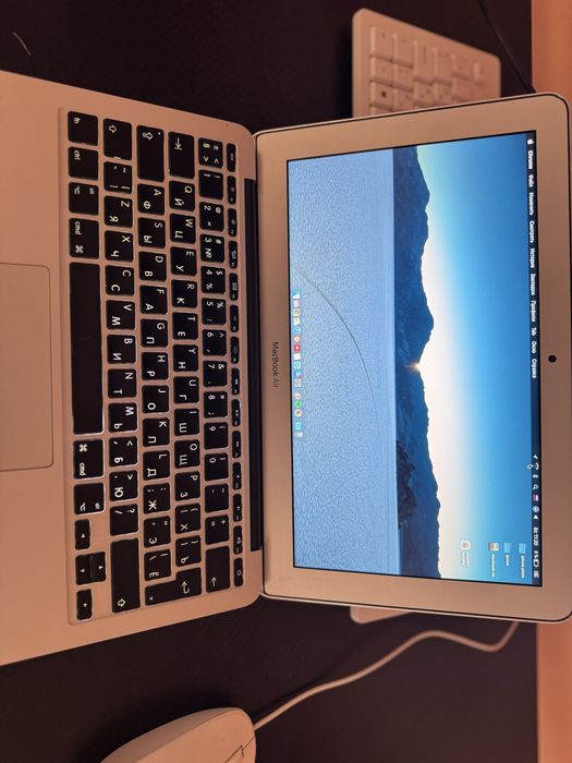 Macbook air 11дюймов