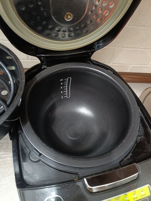 Продам мультиварку в хорошем состоянии