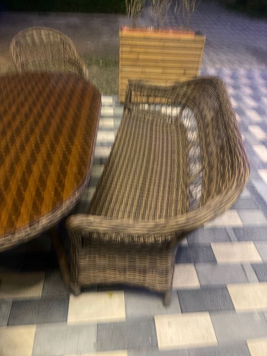 Продается плетенный стол стул