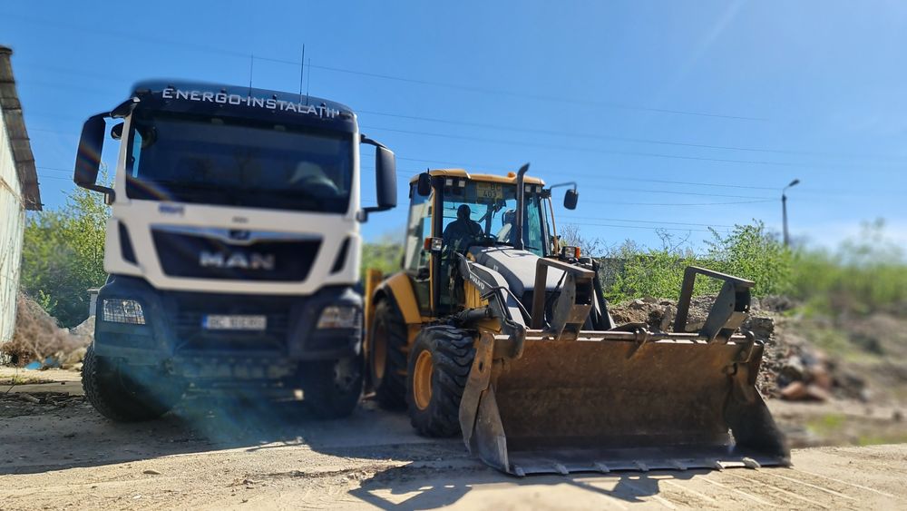 Inchiriez excavator  camion   balast sort pămân