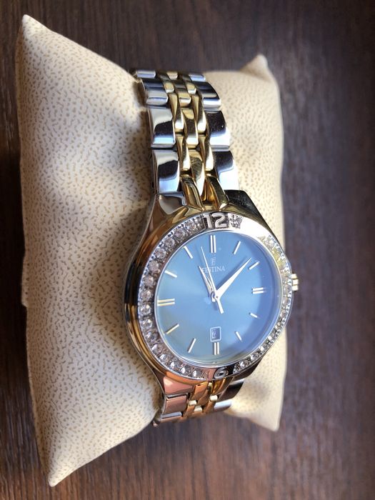 Ceas Festina nou