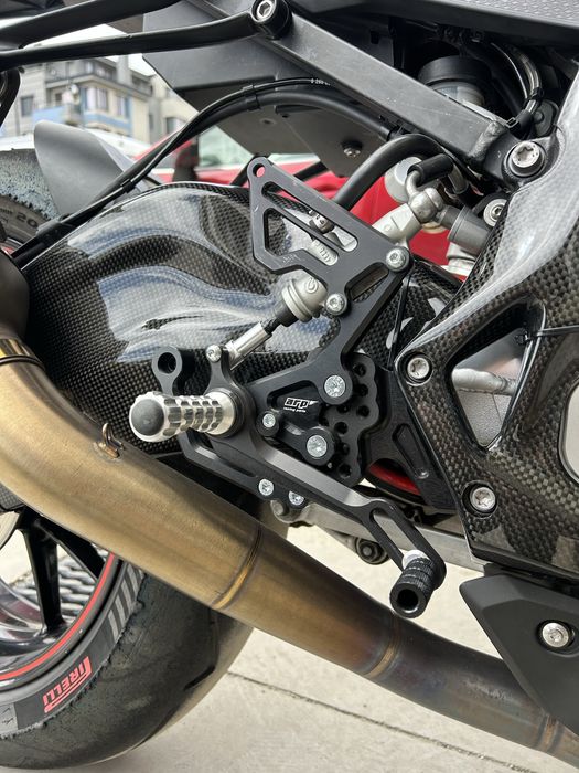 Спортни степенки ARP Racing за BMW S1000RR 3Gen