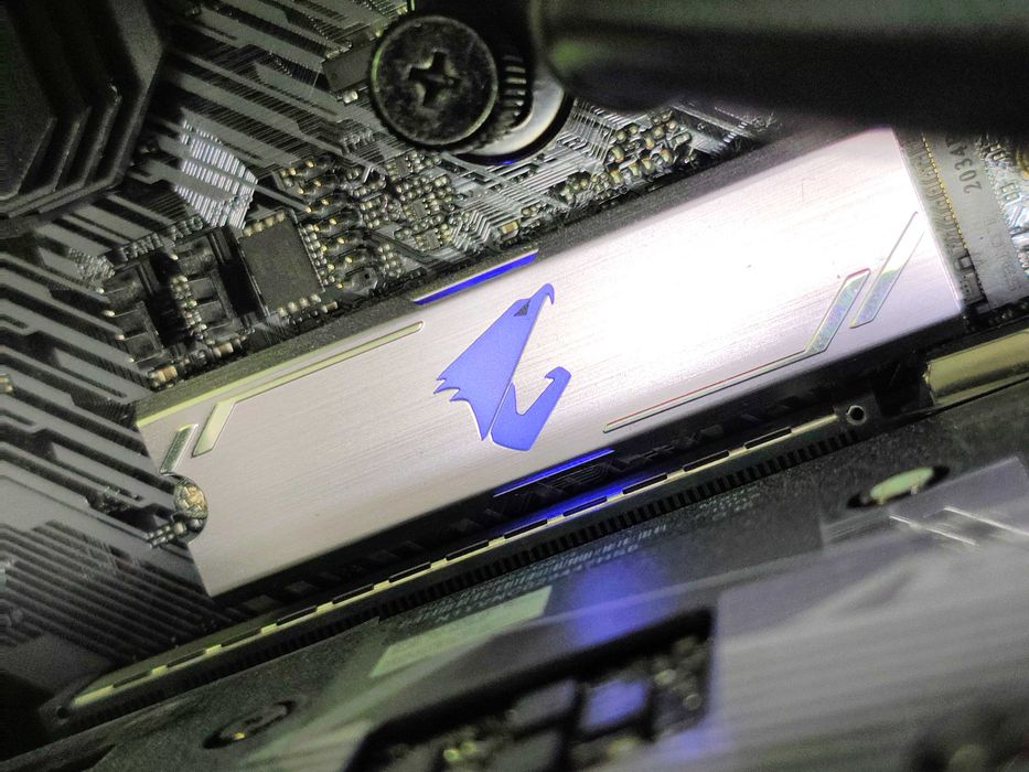 SSD Gigabyte AORUS RGB 512GB PCI Express 3.0 x4 M.2 2280.
