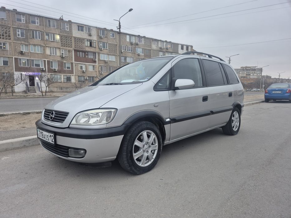 Опел зафира а 1.8