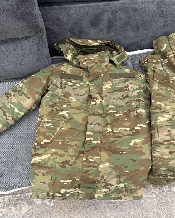 Продам бушлат с ватником новый