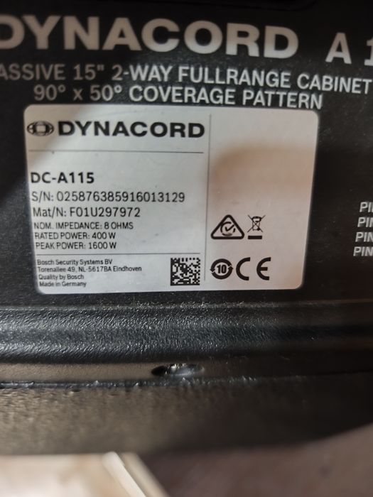 Vînd două bucăți boxe Dinacord A 115Pasive+huse și stative