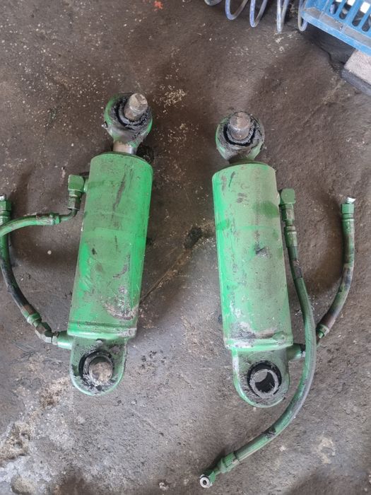 Cilindri Tiranti tractor John deere seria 8400R