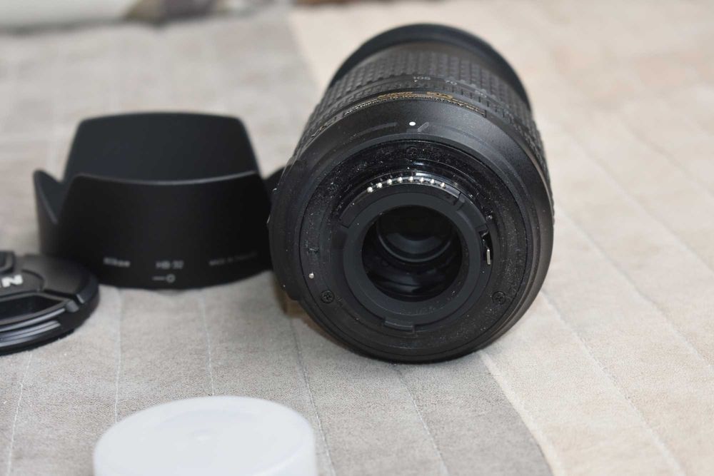 Obiectiv Nikon 18-105 impecabil