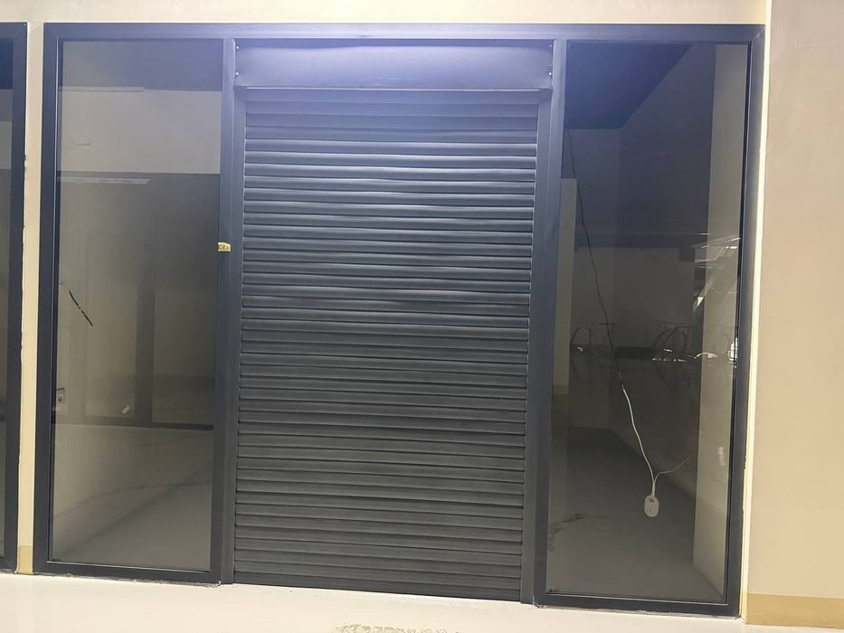 Ibn Sino Stroy mart 2ta dokon machit tarafda