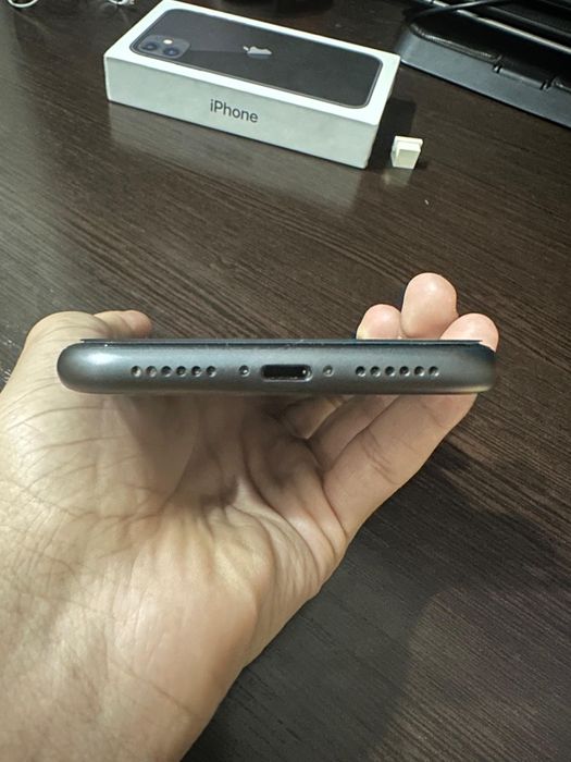 iPhone 11 идеальное состояние