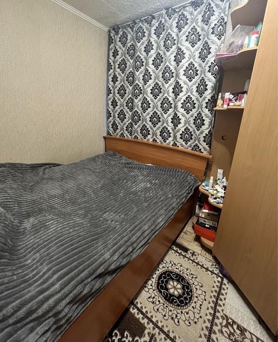Продам кровать, шкаф, кухня