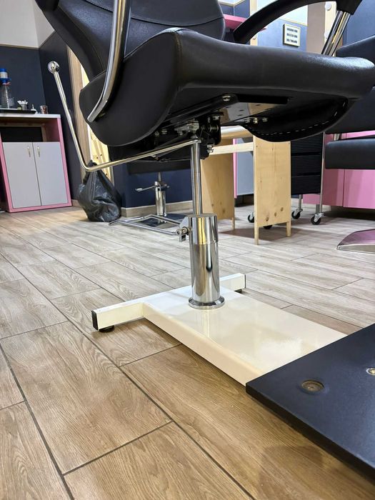 Vând scaun reglabil pedichiură