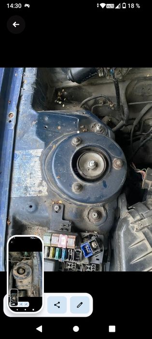 Машина.           .