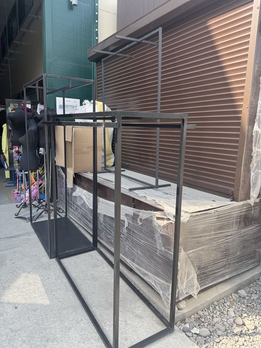 Стойки для одежды