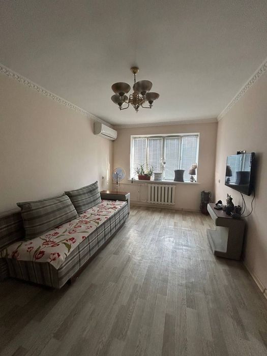 Аренда Новомосковская 1/4/4 Цена:300$ орентир кардиология