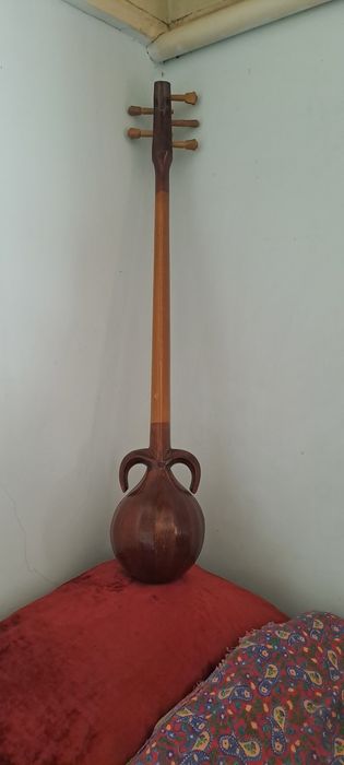 O'quvchilar uchun rubob