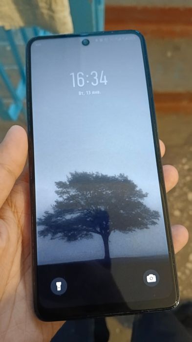 Обменяю infinix hot 40 8/256