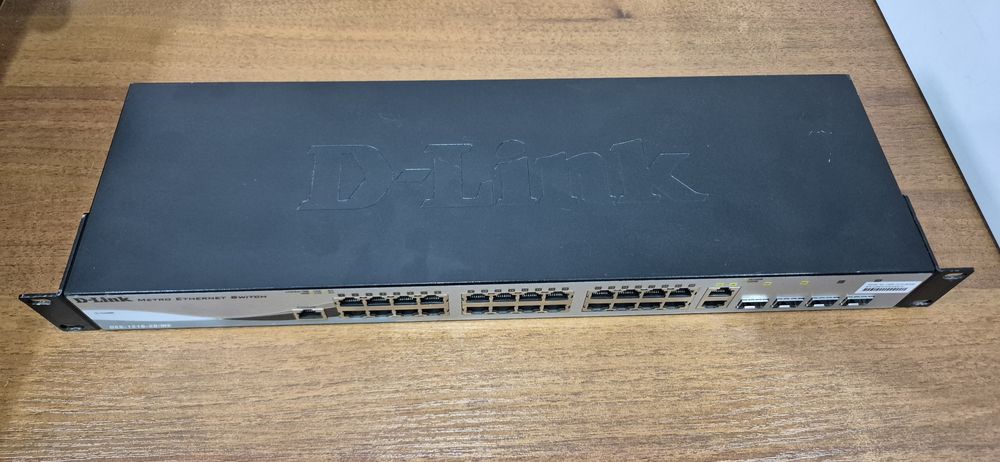 Продам коммутатор Dlink DES-1210/28 me