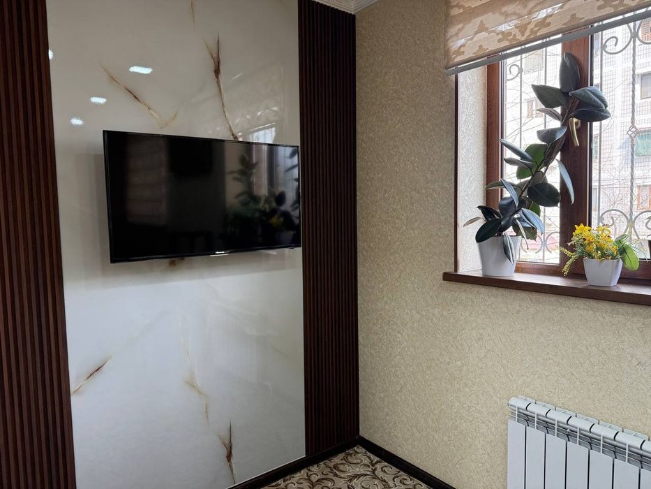 Продаётся 5-комн квартира